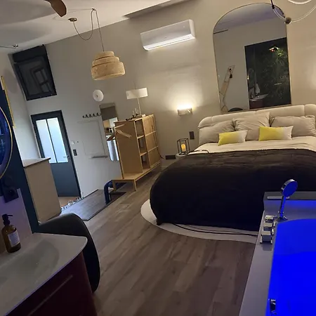 Apartment La Manosque